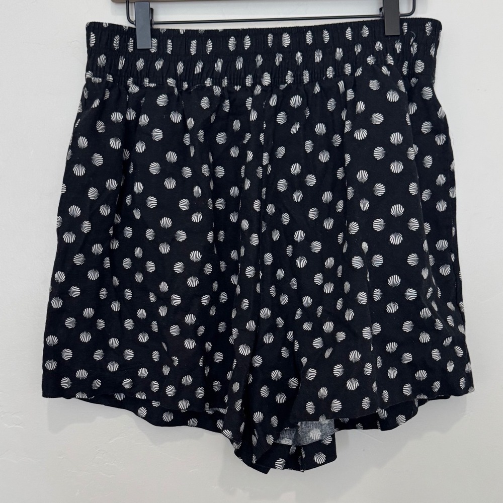 Ava & Viv Womens 1X Black Seashell Print Linen Blend Short Pull On Elastic Waist